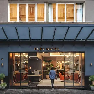 **** Hotel Pley France
